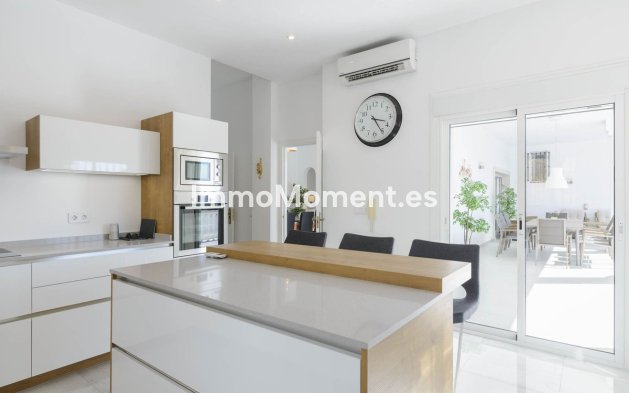 Reventa - Villa independiente - Mijas - Valtocado