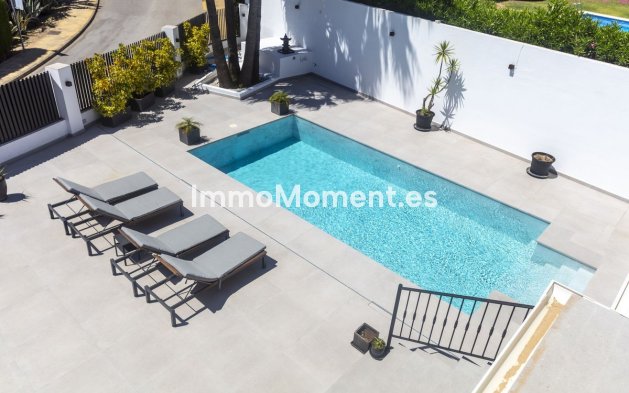 Wiederverkauf - Freistehende Villa - Estepona  - Estepona Centro