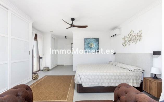 Wiederverkauf - Freistehende Villa - Estepona  - Estepona Centro
