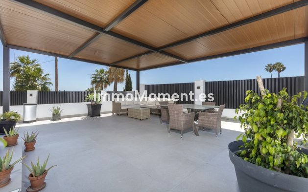 Wiederverkauf - Freistehende Villa - Estepona  - Estepona Centro