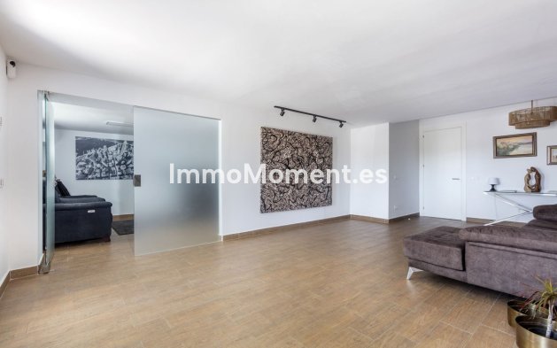 Wiederverkauf - Freistehende Villa - Estepona  - Estepona Centro