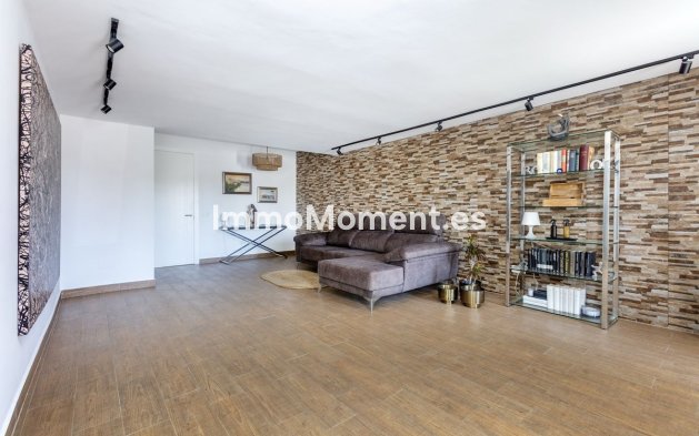 Wiederverkauf - Freistehende Villa - Estepona  - Estepona Centro