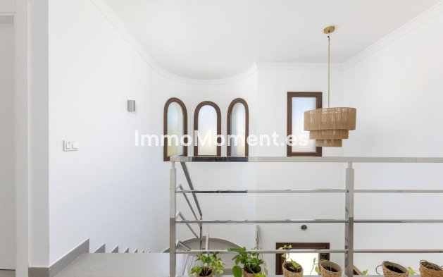 Wiederverkauf - Freistehende Villa - Estepona  - Estepona Centro