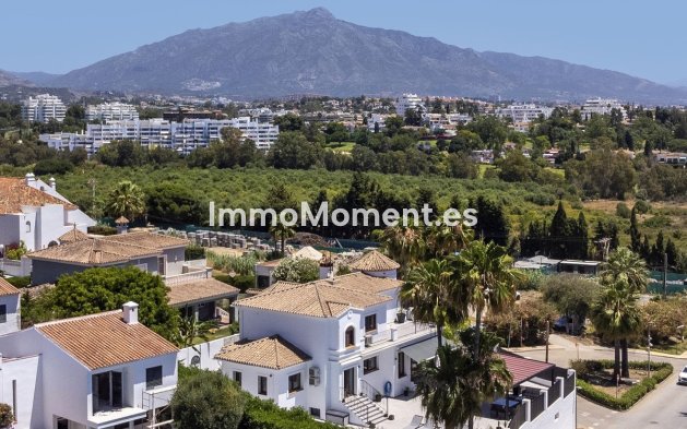 Wiederverkauf - Freistehende Villa - Estepona  - Estepona Centro