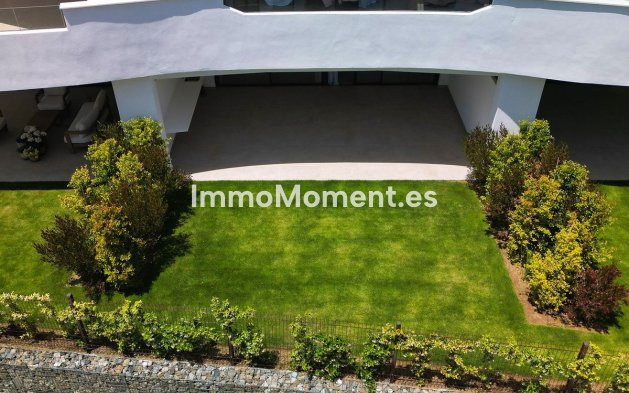 Resale - Apartment - Estepona - Cancelada