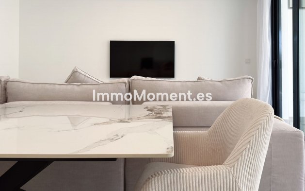 Resale - Apartment - Estepona - Cancelada