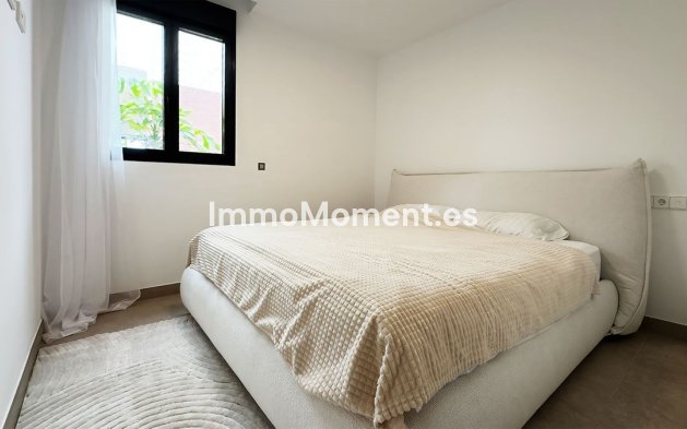 Resale - Apartment - Estepona - Cancelada