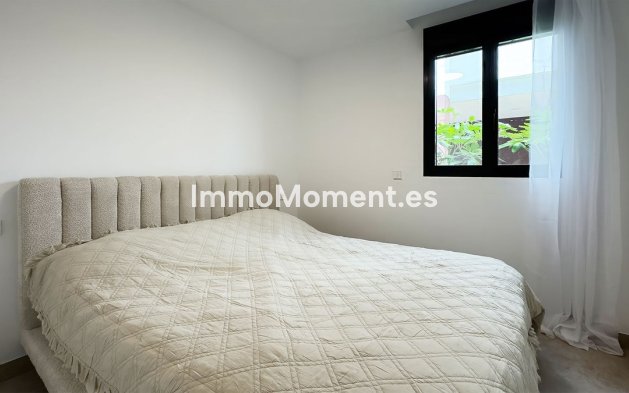 Resale - Apartment - Estepona - Cancelada