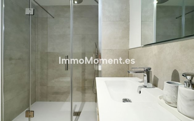 Resale - Apartment - Estepona - Cancelada