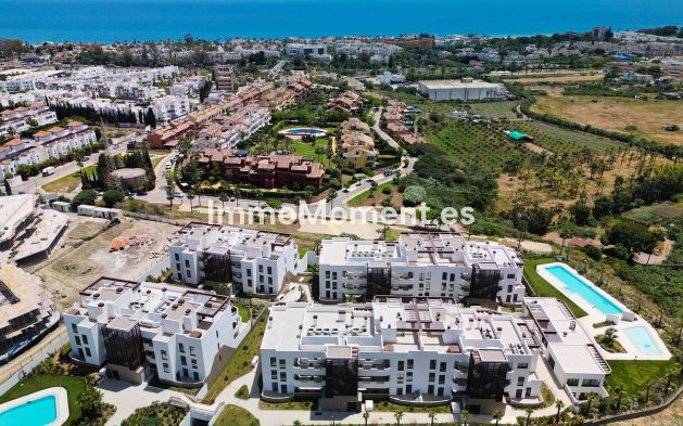 Resale - Apartment - Estepona - Cancelada