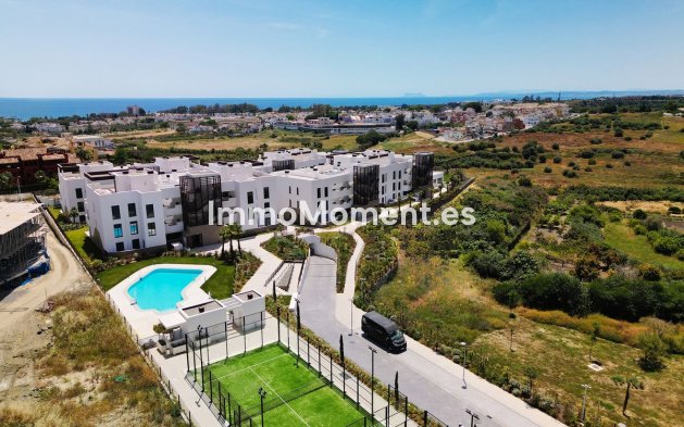 Resale - Apartment - Estepona - Cancelada