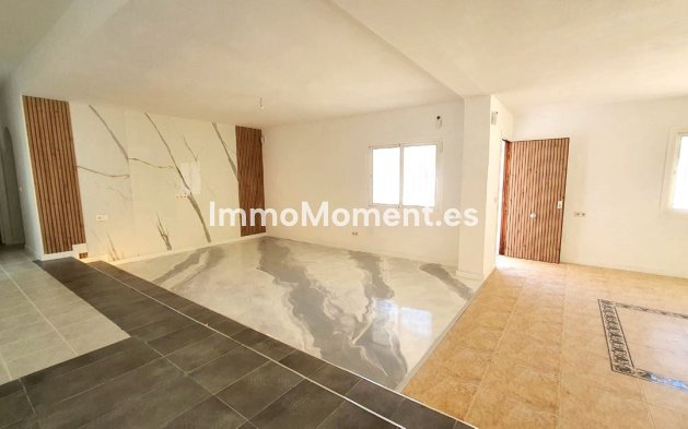 Reventa - Villa independiente - Fuengirola - Fuengirola Centro