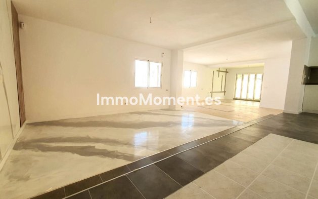 Reventa - Villa independiente - Fuengirola - Fuengirola Centro