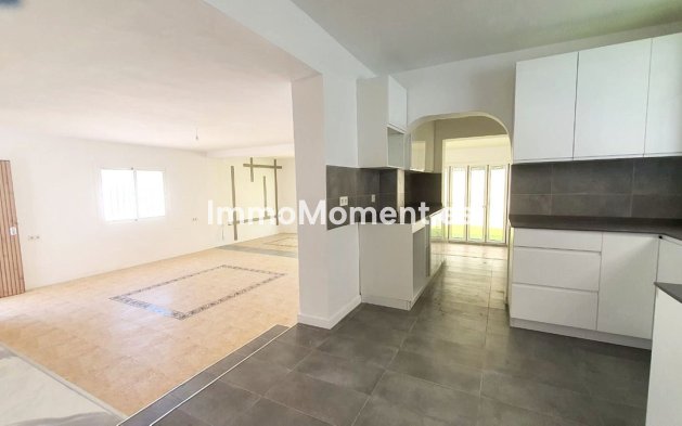 Reventa - Villa independiente - Fuengirola - Fuengirola Centro