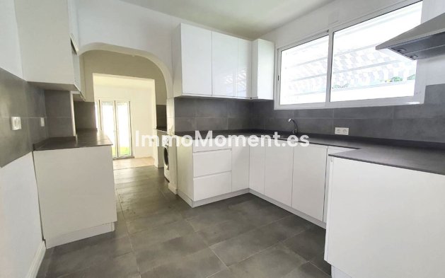 Reventa - Villa independiente - Fuengirola - Fuengirola Centro