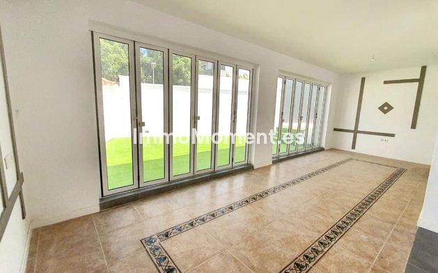 Reventa - Villa independiente - Fuengirola - Fuengirola Centro