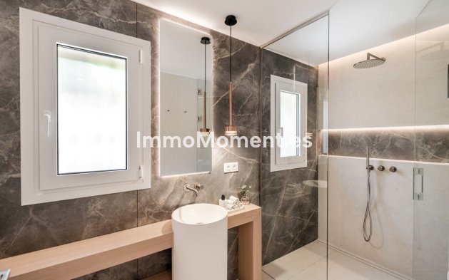 Resale - Detached villa - Benahavís - La Quinta