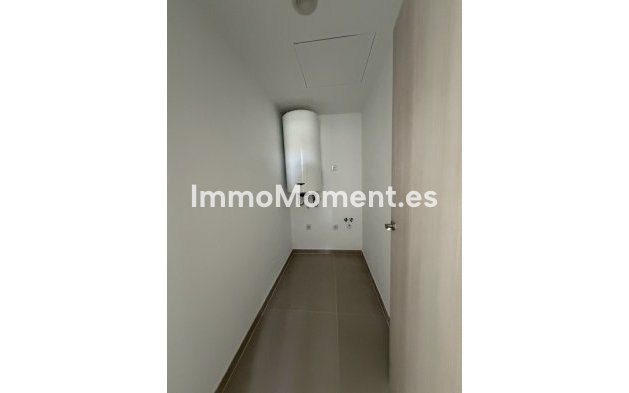 Resale - Apartment - Manilva - La Duquesa