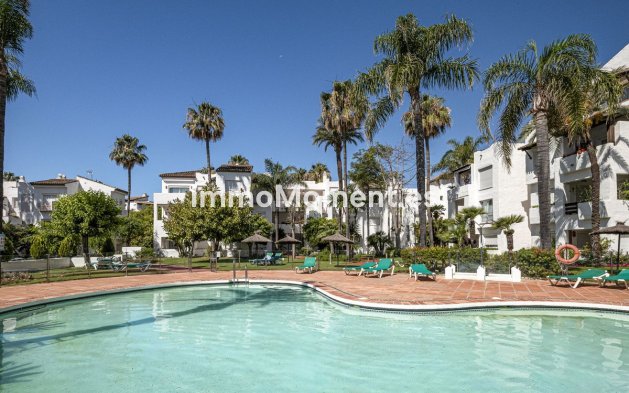 Bestaande woning - Appartement - Estepona  - Costalita