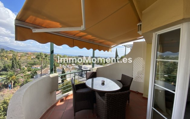 Resale - Apartment - Marbella - Nueva Andalucía