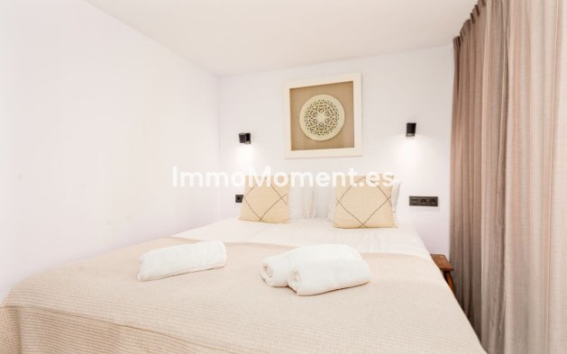 Revente - Maison mitoyenne - Estepona  - Estepona Centro