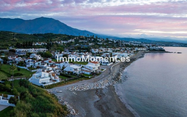 Revente - Maison mitoyenne - Estepona  - Estepona Centro