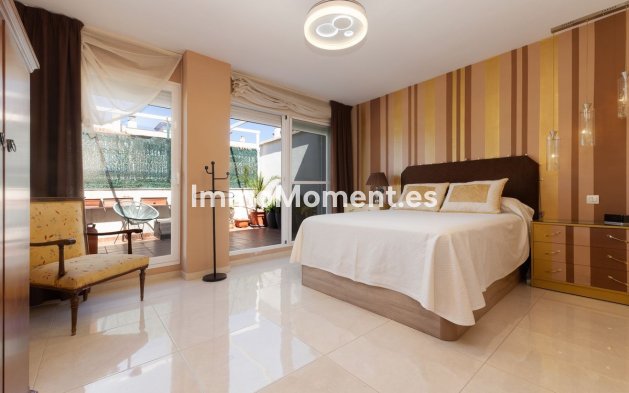 Resale - Apartment - Estepona - Estepona Centro