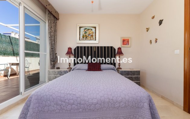 Resale - Apartment - Estepona - Estepona Centro