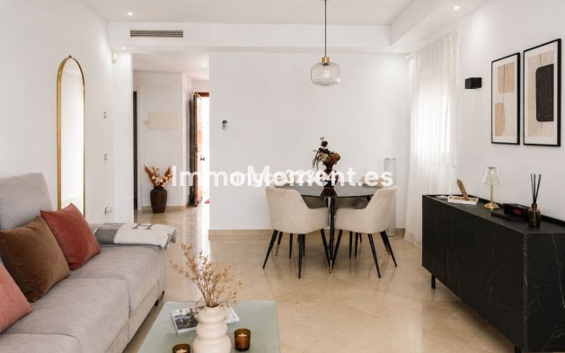 Wiederverkauf - Wohnung - Marbella - Nueva Andalucía