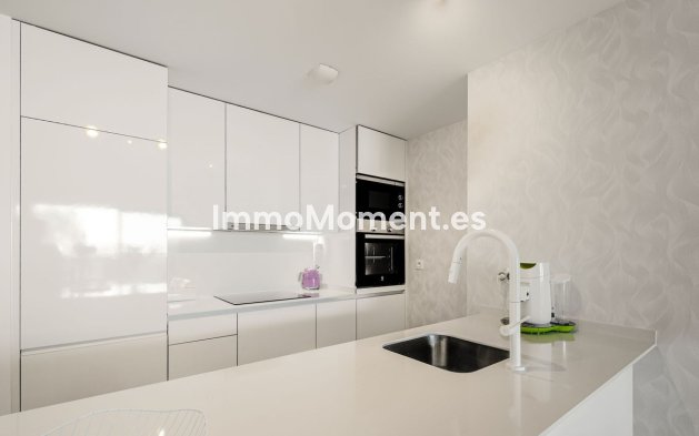 Resale - Apartment - Manilva