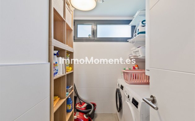 Resale - Apartment - Manilva