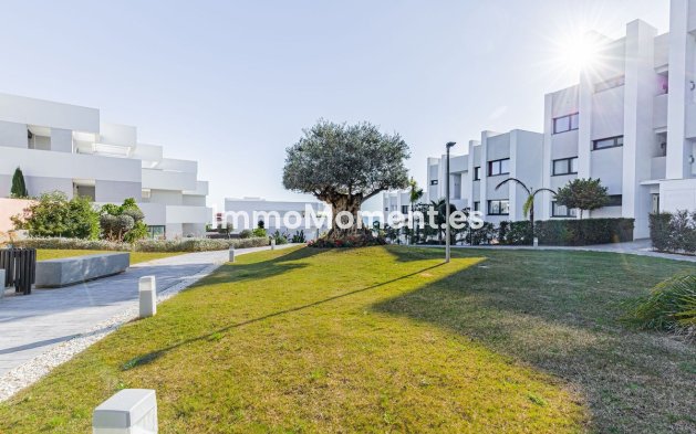 Resale - Apartment - Manilva