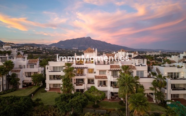 Resale - Apartment - Benahavís - Benahavís Centro