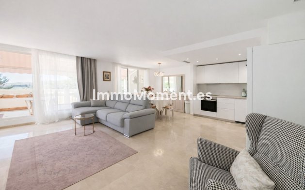 Resale - Apartment - Benahavís - Benahavís Centro