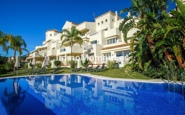 Resale - Apartment - Benahavís - Benahavís Centro