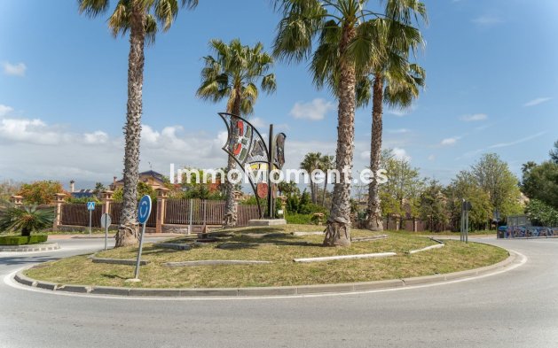 Resale - Plot - Inland  - Alhaurín de la Torre