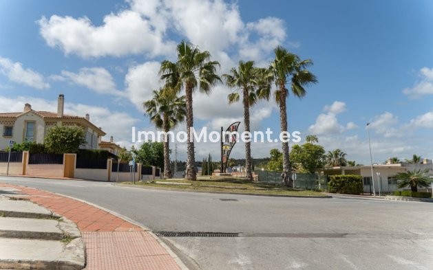 Resale - Plot - Inland  - Alhaurín de la Torre