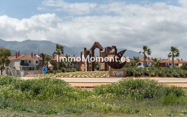 Resale - Plot - Inland  - Alhaurín de la Torre