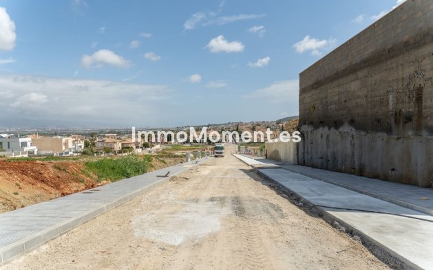 Resale - Plot - Inland  - Alhaurín de la Torre