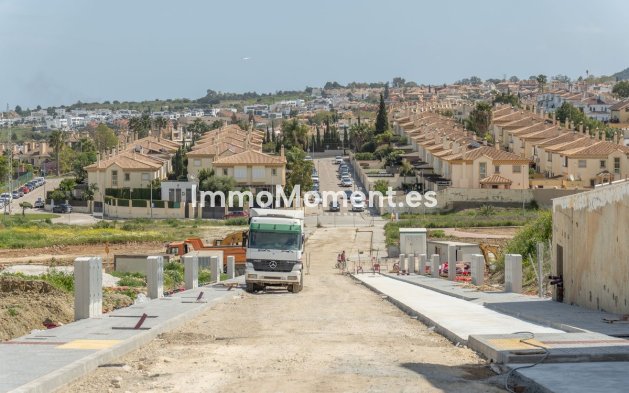 Resale - Plot - Inland  - Alhaurín de la Torre