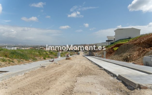 Resale - Plot - Inland  - Alhaurín de la Torre
