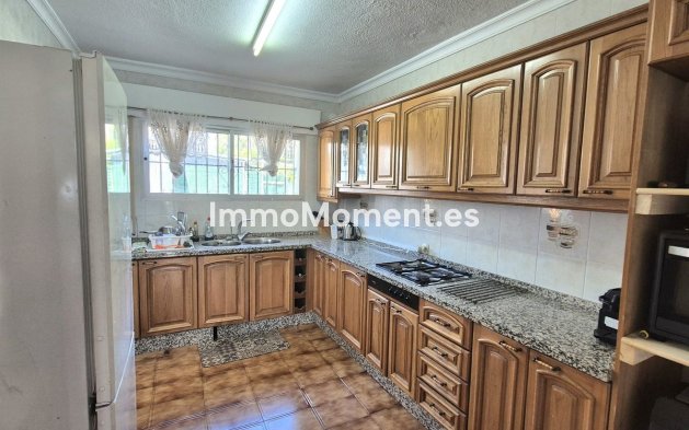 Resale - Detached villa - Inland  - Alhaurín de la Torre