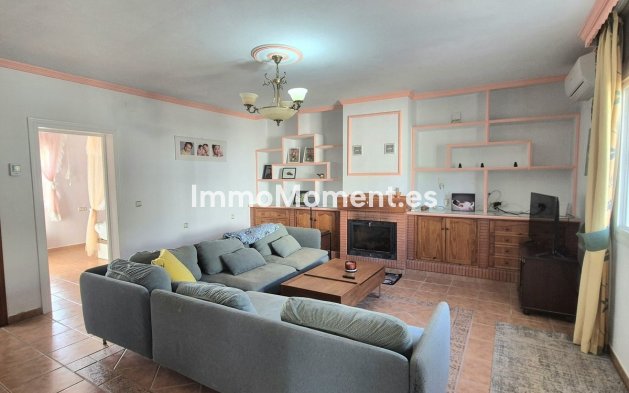 Resale - Detached villa - Inland  - Alhaurín de la Torre