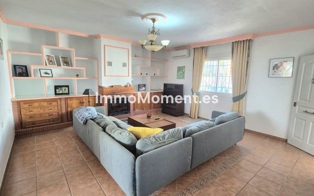 Resale - Detached villa - Inland  - Alhaurín de la Torre