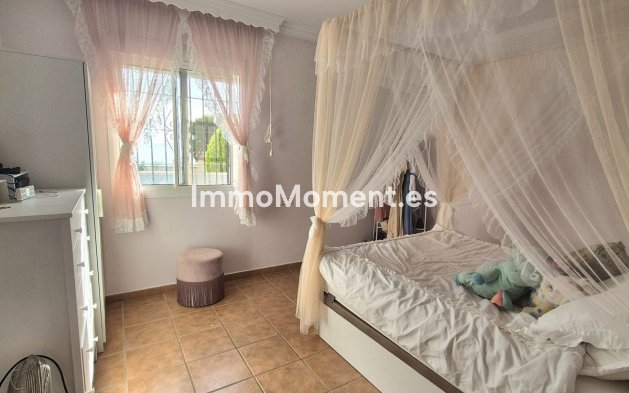 Resale - Detached villa - Inland  - Alhaurín de la Torre