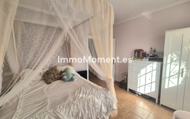 Resale - Detached villa - Inland  - Alhaurín de la Torre