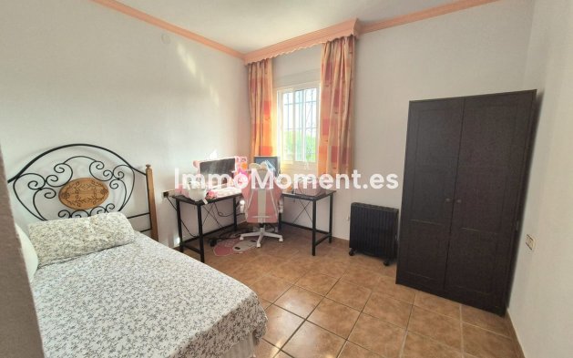 Resale - Detached villa - Inland  - Alhaurín de la Torre