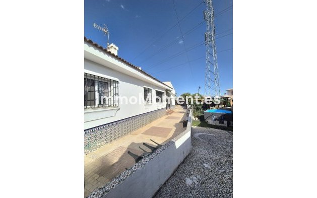 Resale - Detached villa - Inland  - Alhaurín de la Torre