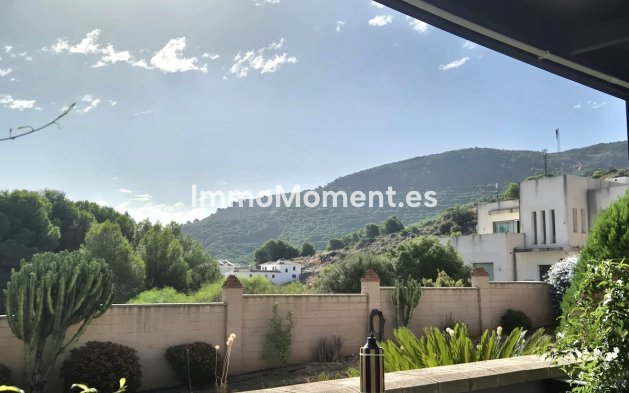 Resale - Detached villa - Inland  - Alhaurín de la Torre