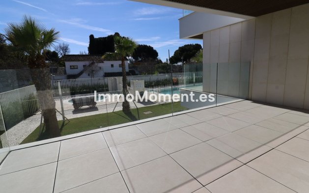 Resale - Apartment - Marbella - Elviria